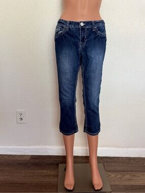 Series Short & Sexy “Selena” Capri Jeans Sz 9